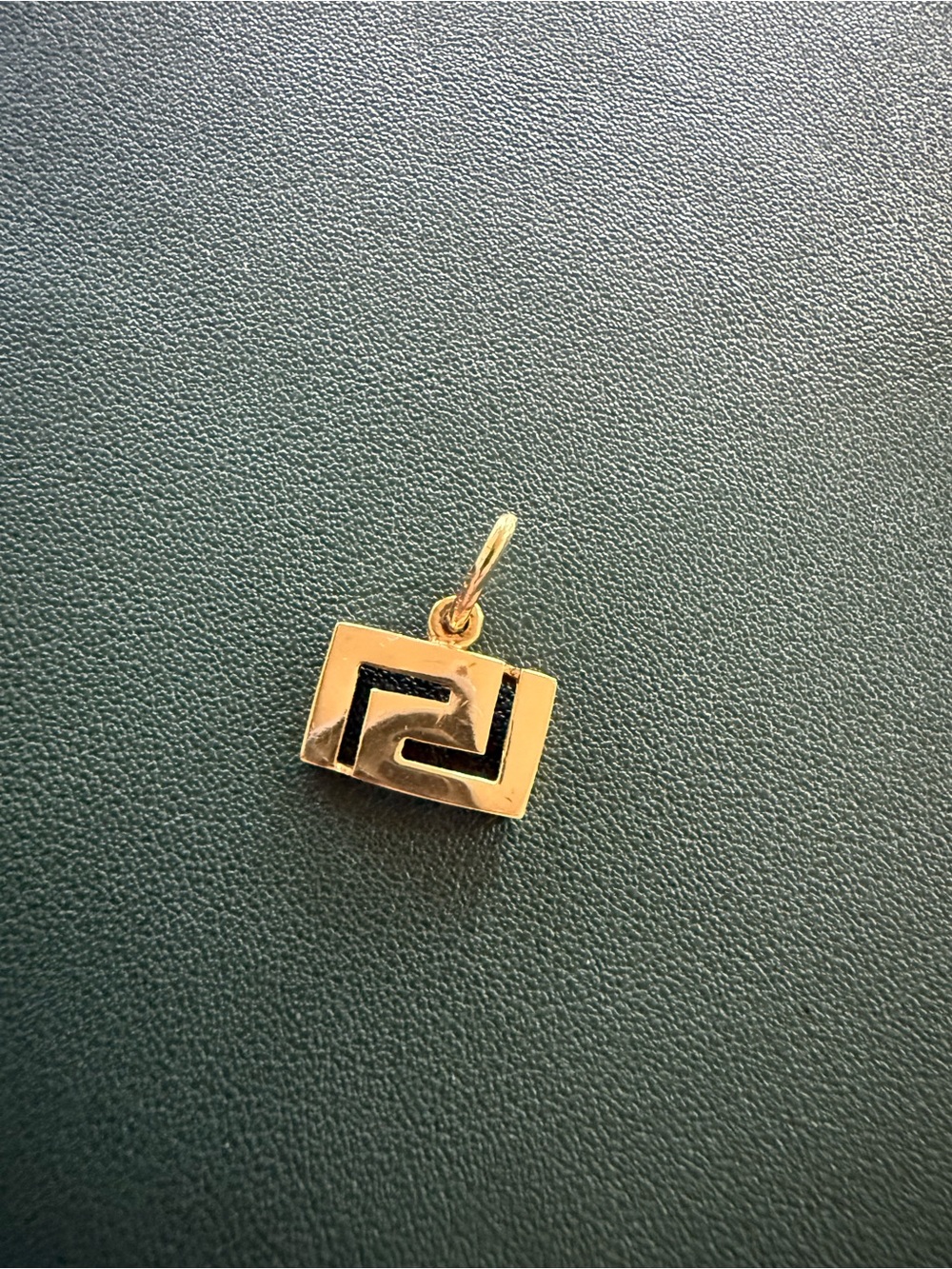 14kt Gold Greek Key Pendant Charm Marked 585 Good Size Great Condition